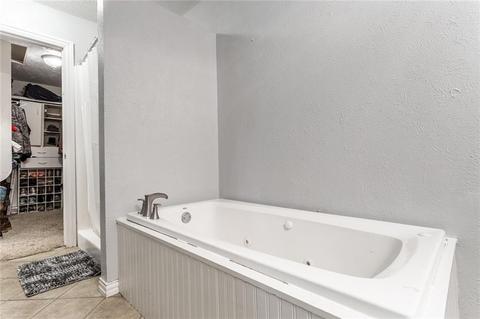 406 SW 2nd St, Tuttle, OK 73089 photo 19