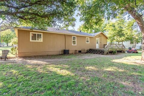 406 SW 2nd St, Tuttle, OK 73089 photo 6