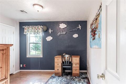 406 SW 2nd St, Tuttle, OK 73089 photo 30