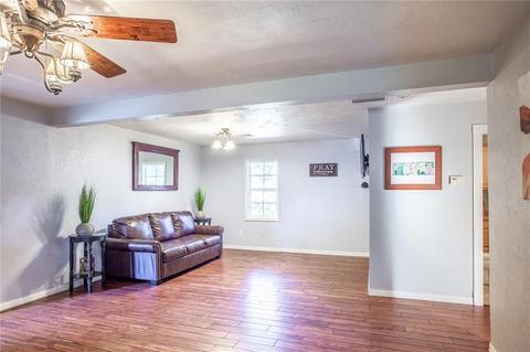 406 SW 2nd St, Tuttle, OK 73089 photo 10