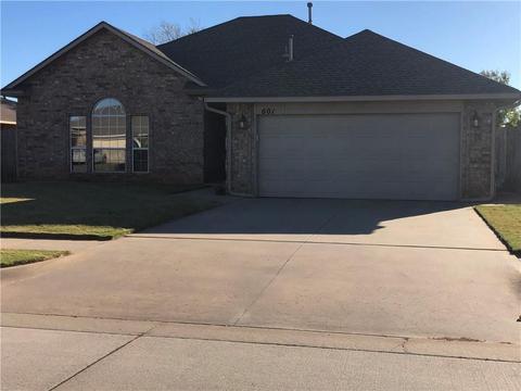 601 Morningside Dr, Yukon, OK 73099 photo 1