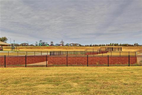 901 Saint Cecil, Moore, OK 73160 photo 35
