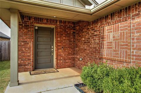 901 Saint Cecil, Moore, OK 73160 photo 3