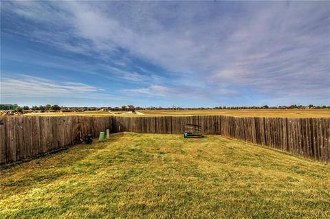 901 Saint Cecil, Moore, OK 73160 photo 4