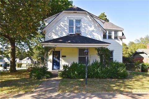 702 E Mansur Ave, Guthrie, OK 73044 photo 2