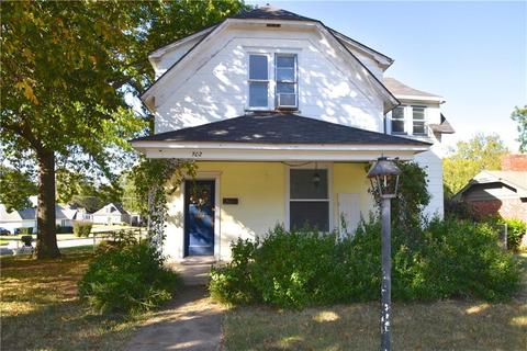 702 E Mansur Ave, Guthrie, OK 73044 photo 1
