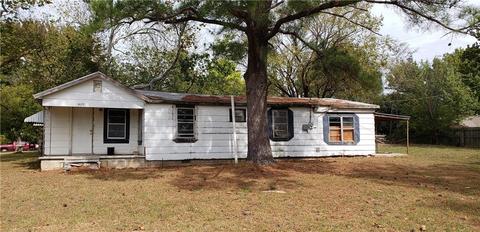 618 E St, Seminole, OK 74868 photo 3
