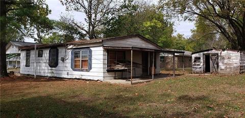 618 E St, Seminole, OK 74868 photo 4
