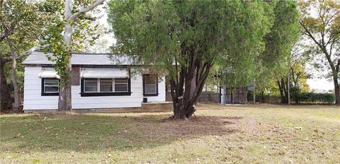 618 E St, Seminole, OK 74868 photo 5