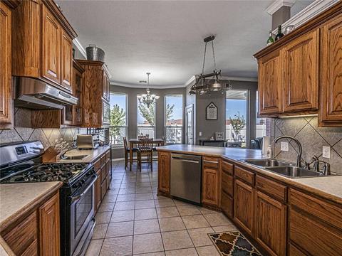 2201 SW 30th St, Moore, OK 73170 photo 12