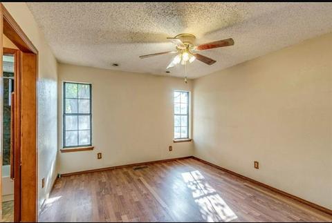 332 Cherryvale Rd, Edmond, OK 73003 photo 9