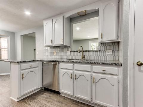 701 Ash Ln, Norman, OK 73072 photo 5