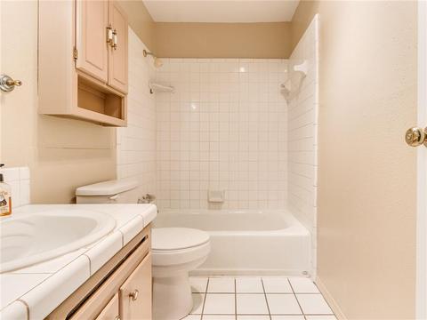 809 NW 22nd St, Moore, OK 73160 photo 17