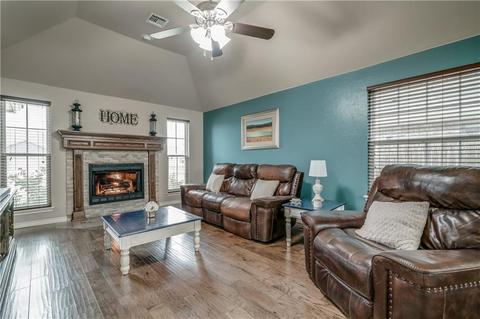 1424 Eagle Dr, Moore, OK 73160 photo 4