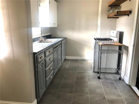 1216 E Chestnut St, Altus, OK 73521 photo 5