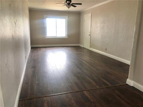 1216 E Chestnut St, Altus, OK 73521 photo 4