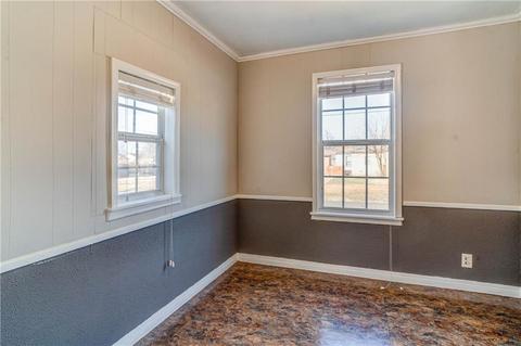 1329 N Willard St, Altus, OK 73521 photo 14