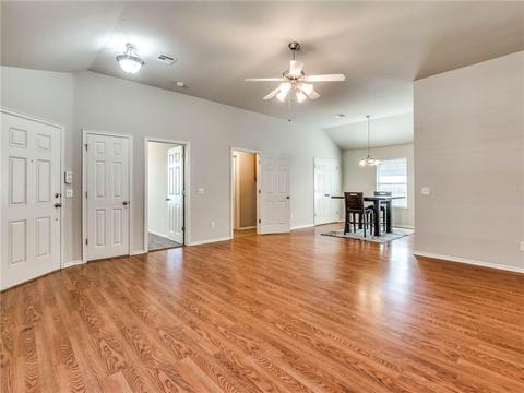4105 Applegate Dr, Moore, OK 73160 photo 7