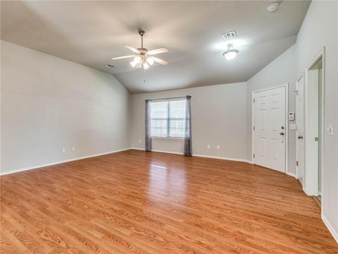 4105 Applegate Dr, Moore, OK 73160 photo 8