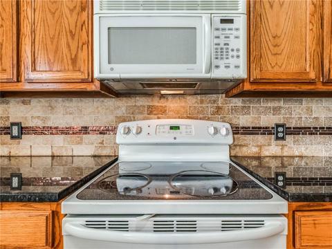 4105 Applegate Dr, Moore, OK 73160 photo 14