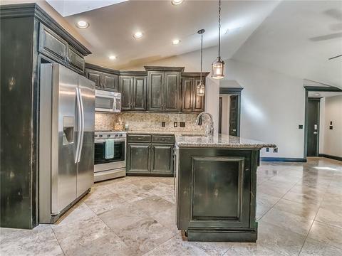 2125 Westmore Dr, Moore, OK 73170 photo 11