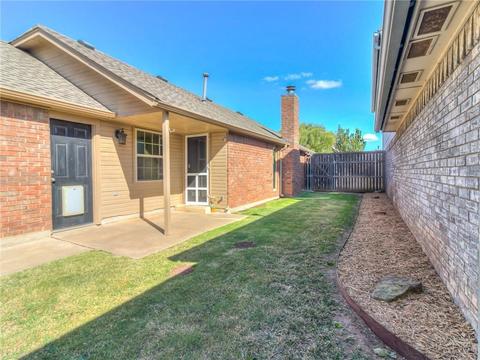 2125 Westmore Dr, Moore, OK 73170 photo 29