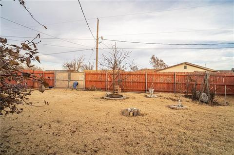 1058 Dill St, Altus, OK 73521 photo 31