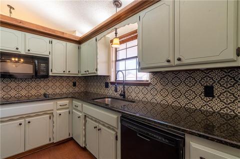 408 Ember Glow Dr, Moore, OK 73160 photo 8