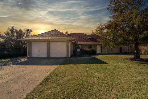408 Ember Glow Dr, Moore, OK 73160 photo 1