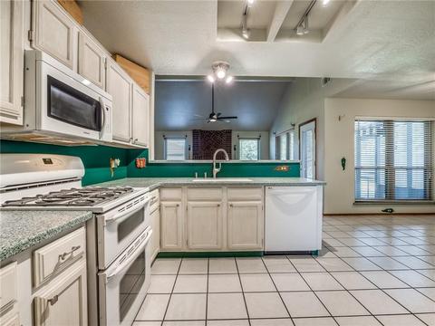 1821 Rasheed Rd, Edmond, OK 73003 photo 10