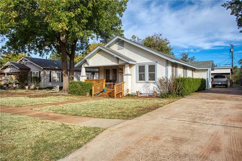 715 E Cypress St, Altus, OK 73521 photo 2