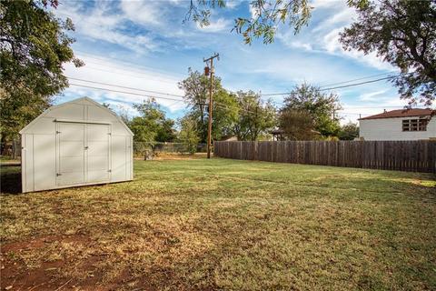 715 E Cypress St, Altus, OK 73521 photo 27