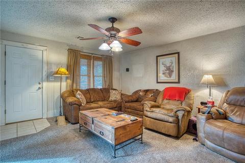 715 E Cypress St, Altus, OK 73521 photo 5