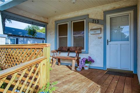 715 E Cypress St, Altus, OK 73521 photo 4