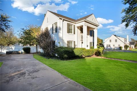 825 E Cypress St, Altus, OK 73521 photo 3