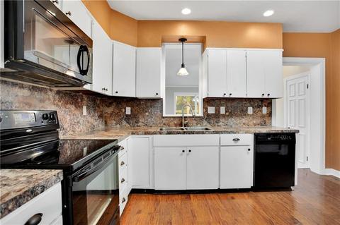 825 E Cypress St, Altus, OK 73521 photo 10