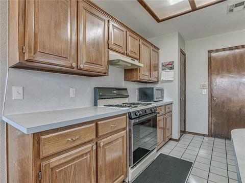 2829 Creekview Pl, Norman, OK 73071 photo 11