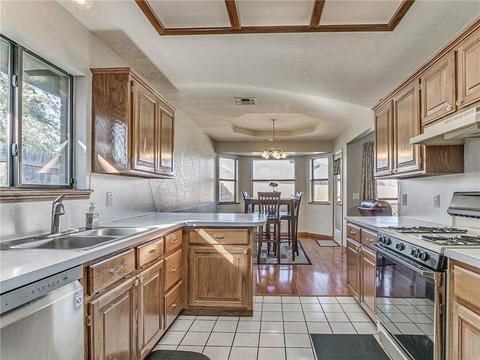 2829 Creekview Pl, Norman, OK 73071 photo 13