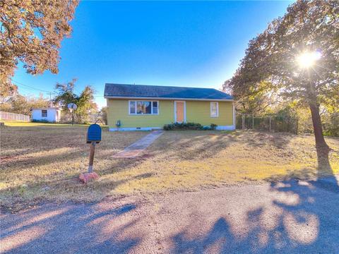 507 E 3rd St, Chandler, OK 74834 photo 2