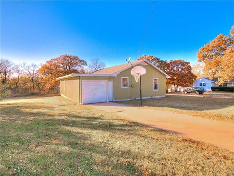 507 E 3rd St, Chandler, OK 74834 photo 10