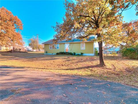507 E 3rd St, Chandler, OK 74834 photo 4