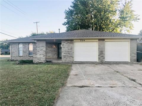224 Barbara Dr, Edmond, OK 73013 photo 2