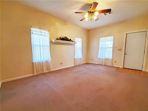 320 S 8th St, Chickasha, OK 73018 photo 4