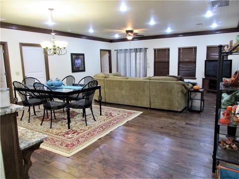 133 W 6th St, Hydro, OK 73048 photo 5