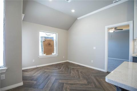 628 Red River Dr, Yukon, OK 73099 photo 9