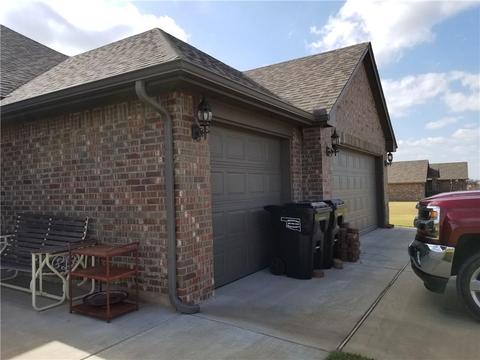 2111 E Sooner Rd, Tuttle, OK 73089 photo 3