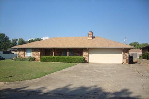 909 N Broadway Ave, Hydro, OK 73048 photo 2