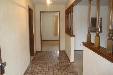 909 N Broadway Ave, Hydro, OK 73048 photo 4