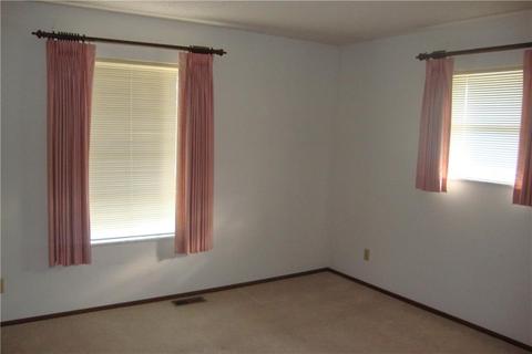909 N Broadway Ave, Hydro, OK 73048 photo 17