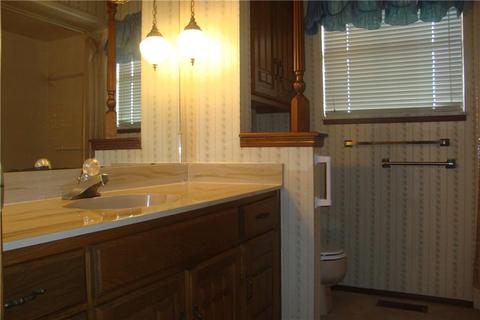 909 N Broadway Ave, Hydro, OK 73048 photo 19